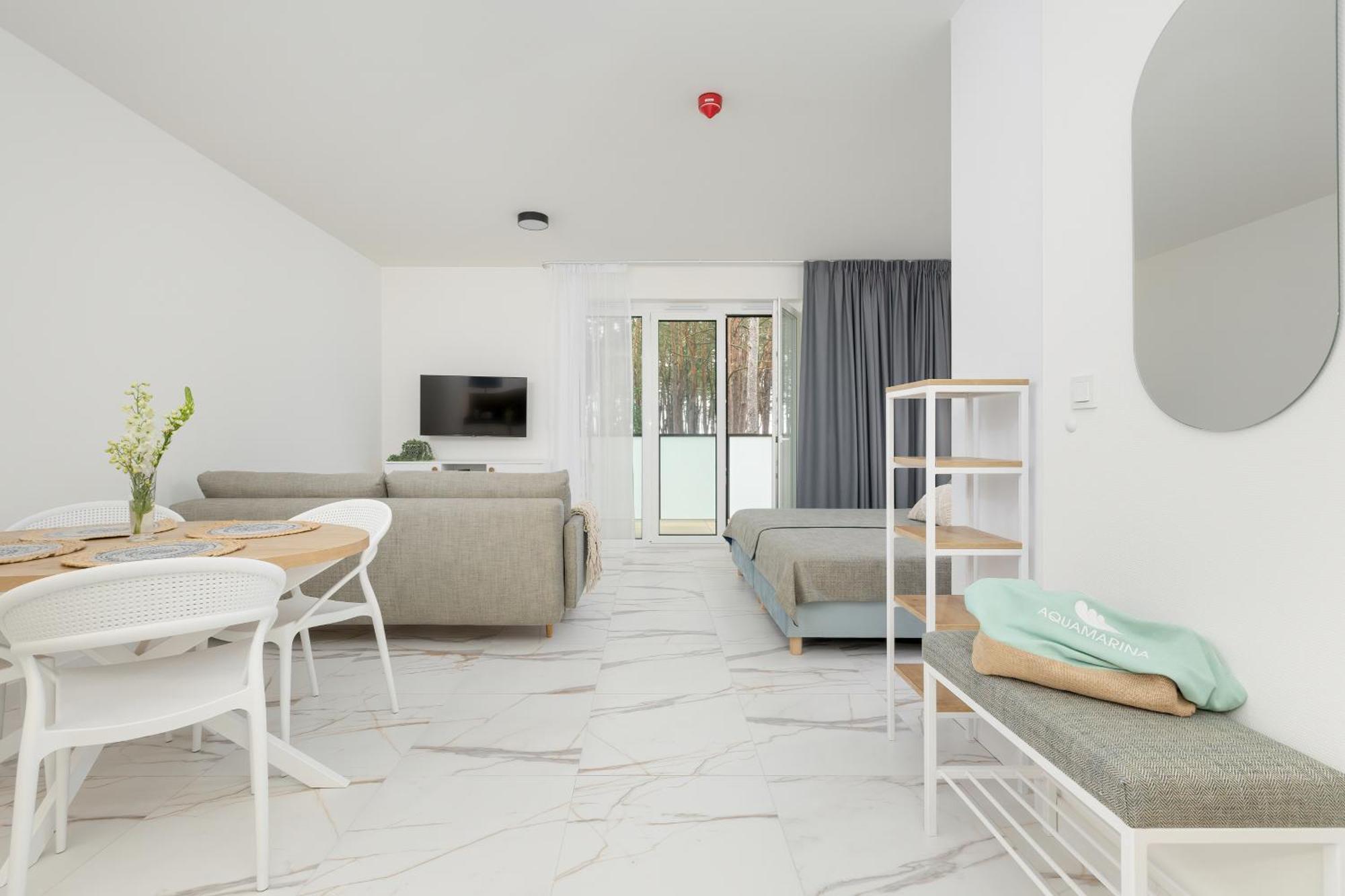 Aquamarina Dabki Marina Invest Lejlighedshotel Eksteriør billede